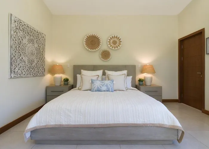 Luxury 3br Gated - Private Pool In