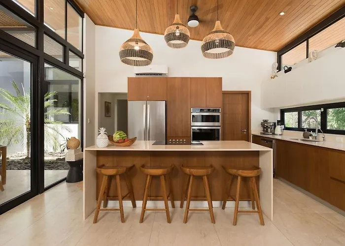 Luxury 3br Gated - Private Pool In