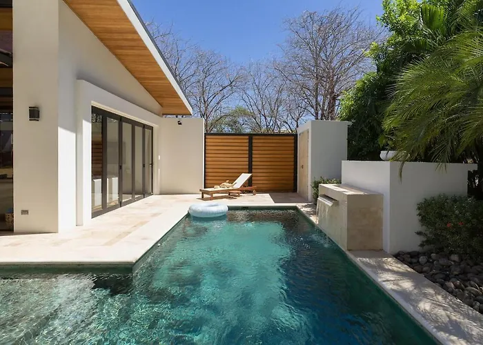 Luxury 3br Gated - Private Pool In