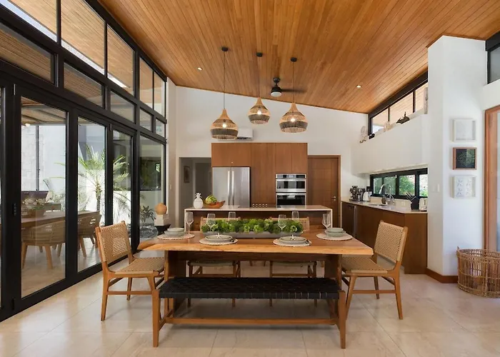 Villa Luxury 3br Gated - Private Pool In