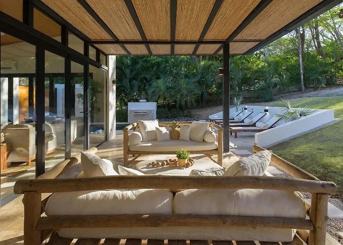 Luxury 3br Gated - Private Pool In